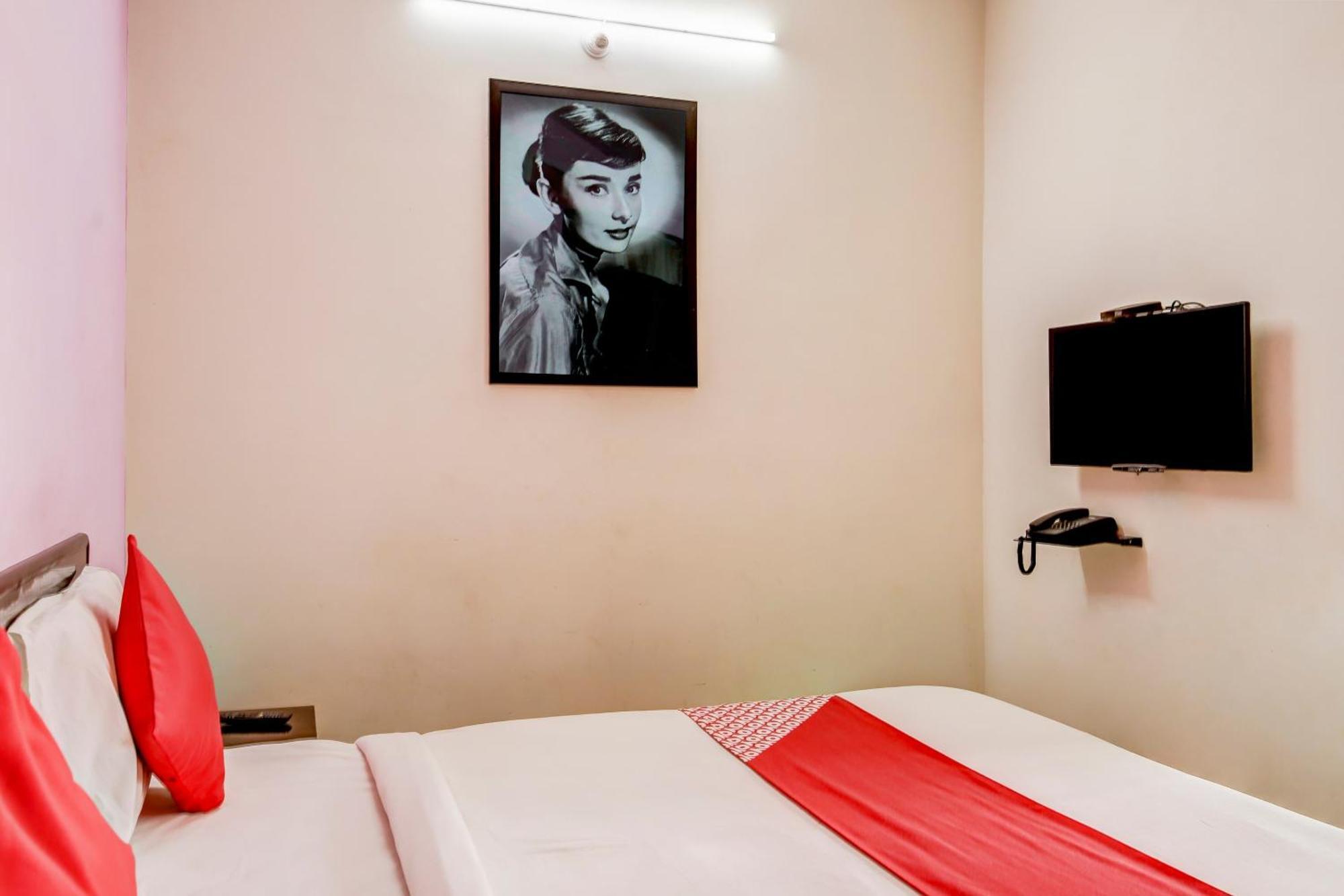 Hotel O Manu Residency Бангалор Экстерьер фото