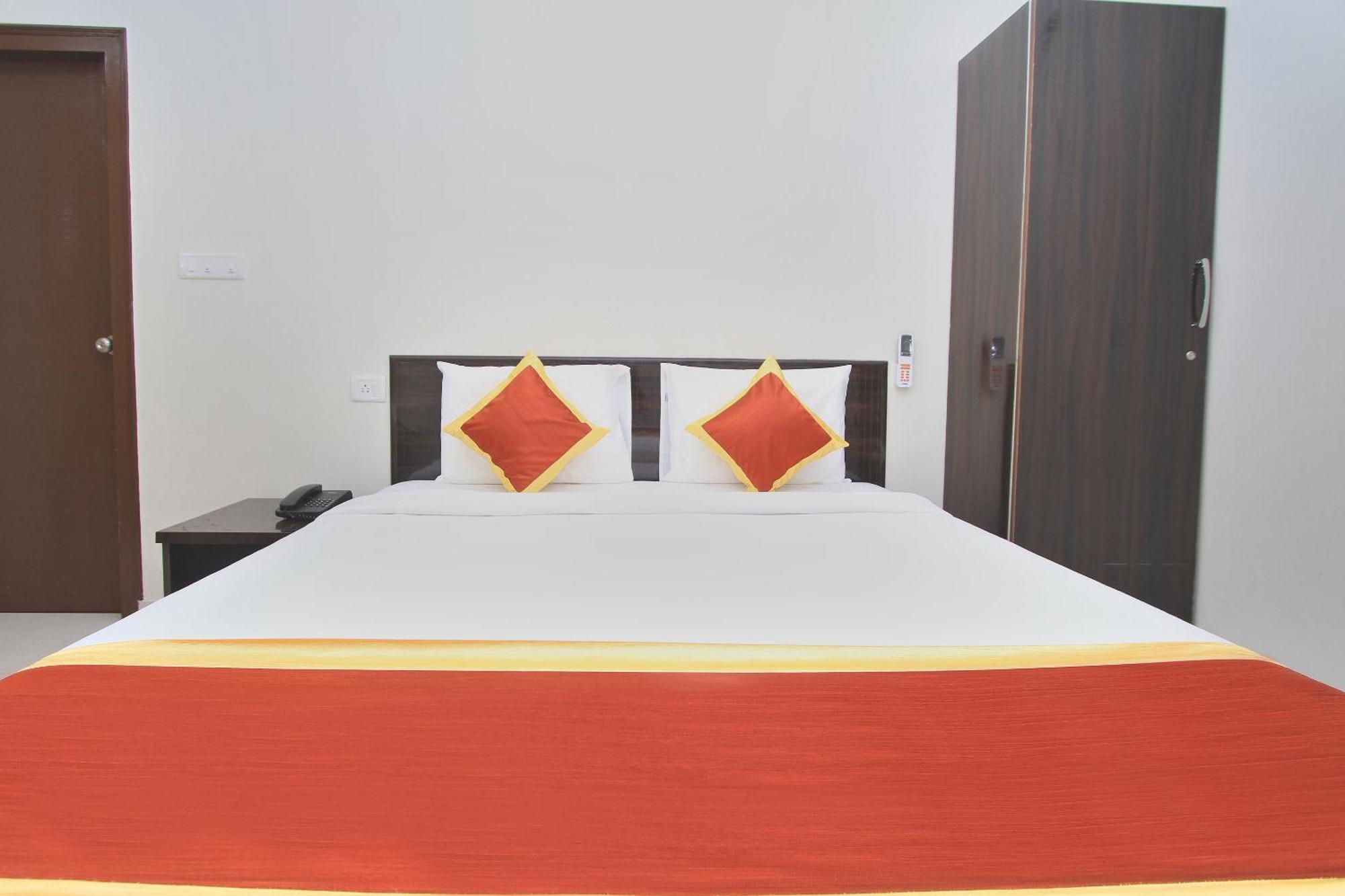 Hotel O Manu Residency Бангалор Экстерьер фото